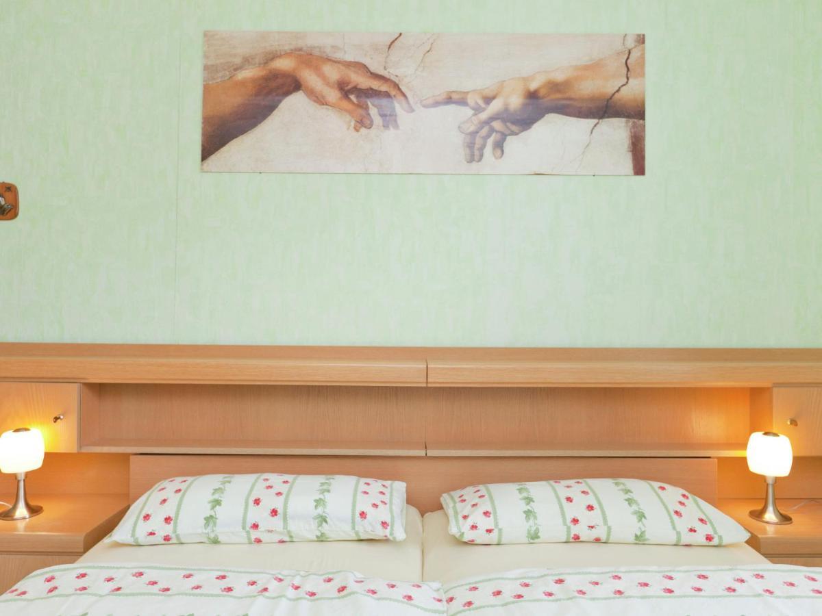 Apartment Near The Nurburgring With Terrace ヒレスハイム 部屋 写真